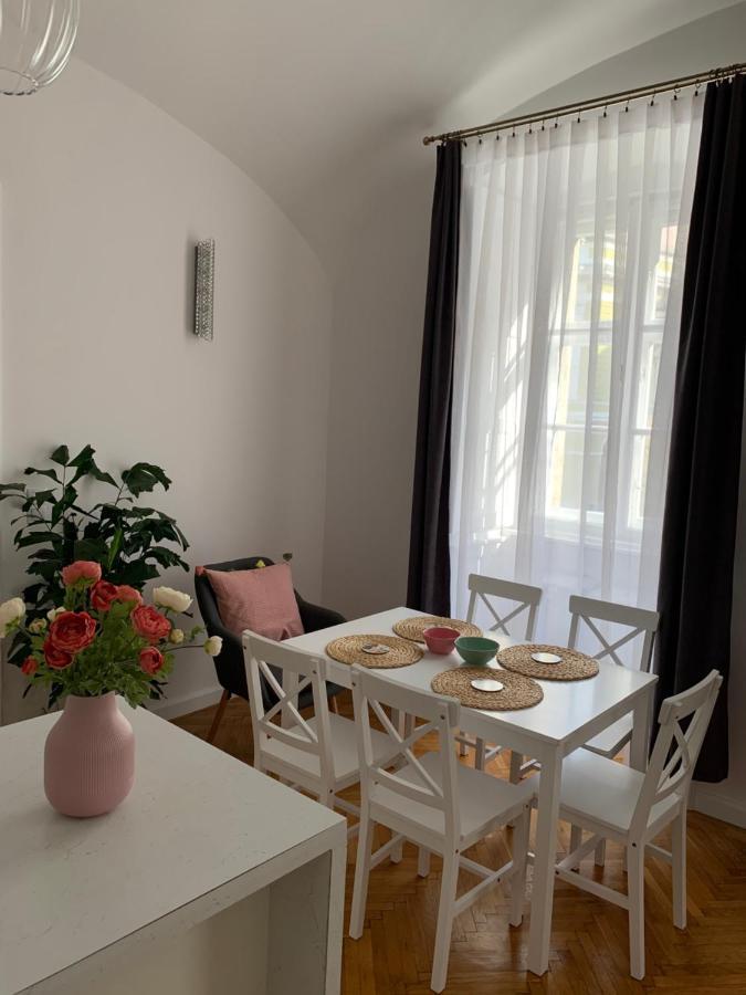 Forst-Haz Apartman إغير المظهر الخارجي الصورة